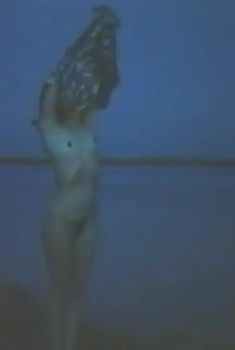 Полностью голая Лидия Байрашевская в фильме «Стерва», 1992