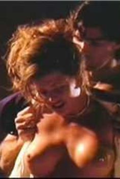 Голая Лэндон Холл в сериале «Бордель в Беверли Хиллз», 1996