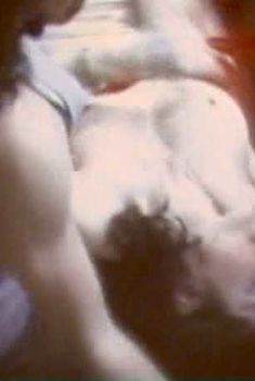 Голая Мадонна в фильме «Конкретная жертва», 1979