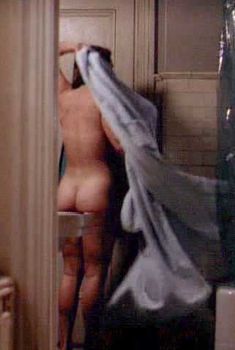 Голая Шерри Стрингфилд в сериале «Полиция Нью-Йорка», 1993